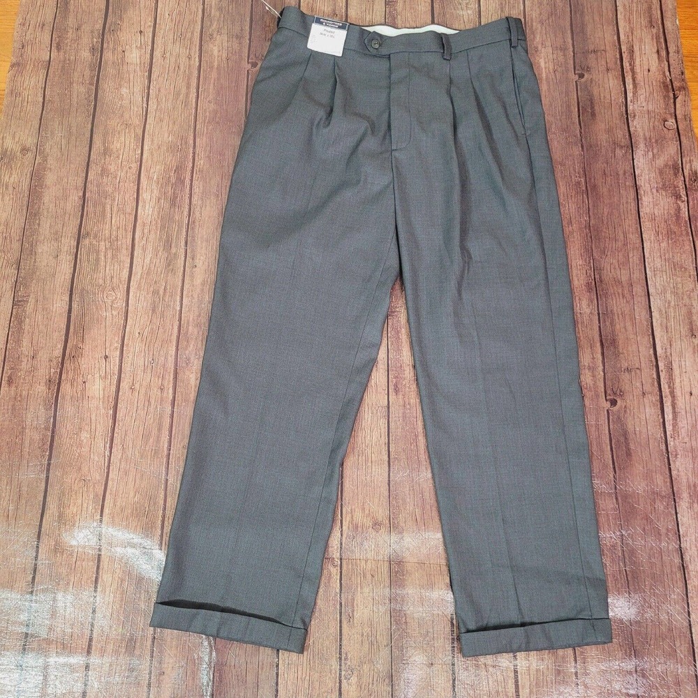 Roundtree & York Mens Pants Gray 36 x 30 Pleated Cuffed Hem Straight Expandable